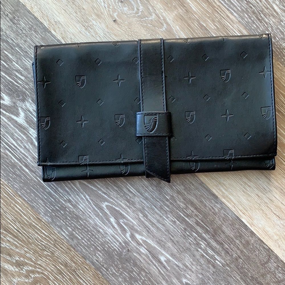 Vintage Black fold up clutch